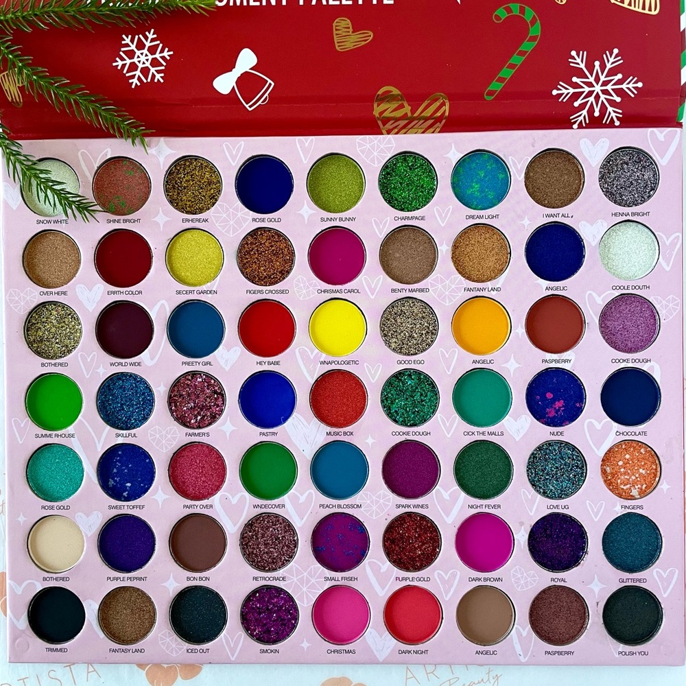 Xmas Eyeshadow Palette - Hated with Love